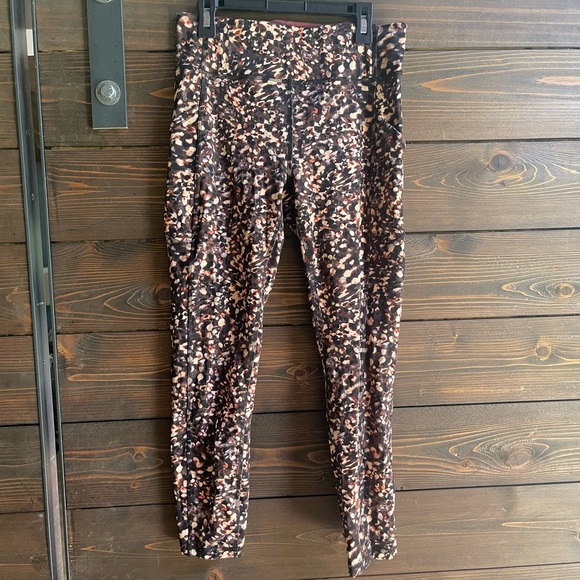 Lululemon Invigorate HR Tight Legging sz 8 - Picture 2 of 4